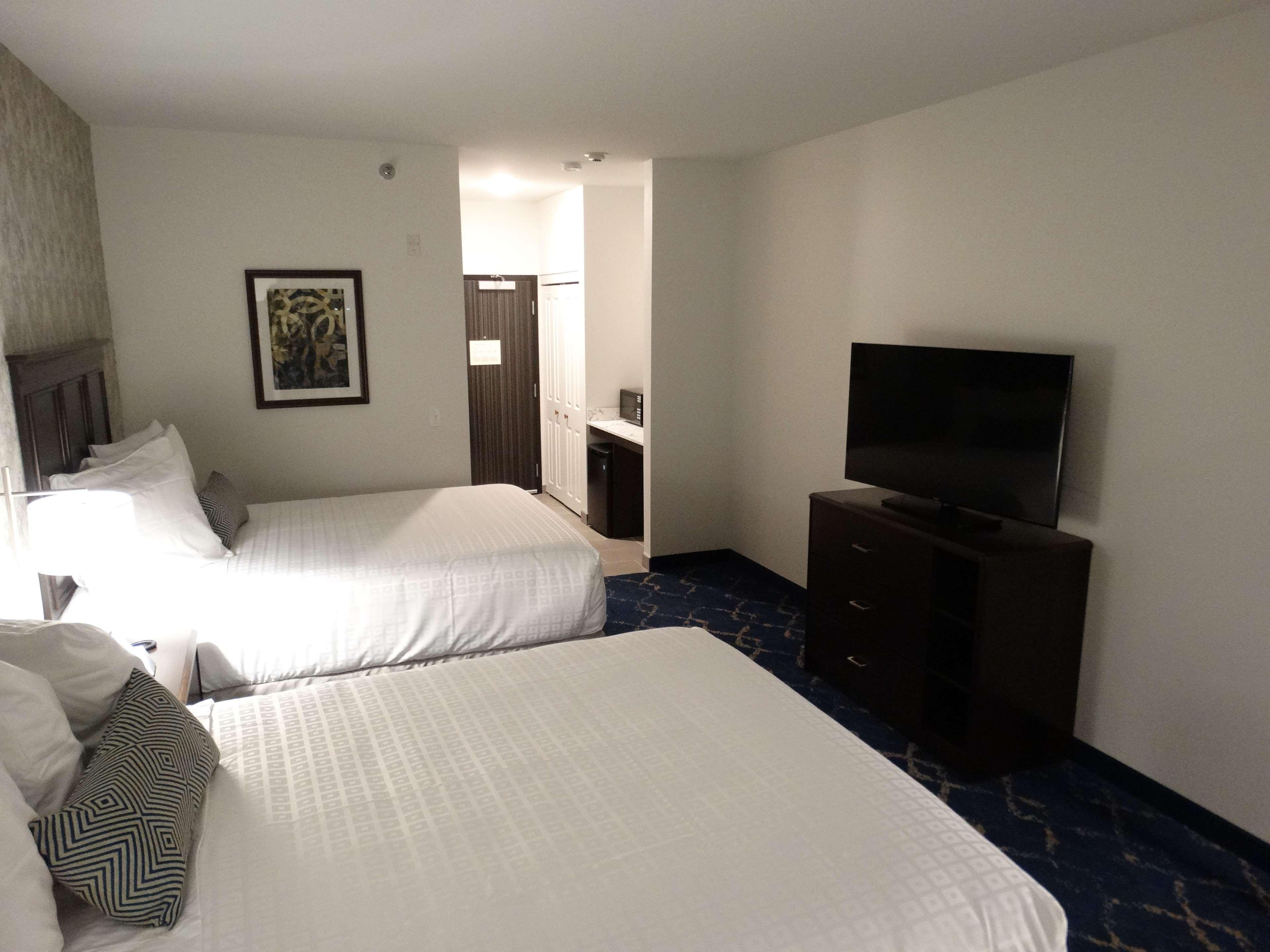 Best Western Plus New Richmond Inn & Suites Buitenkant foto