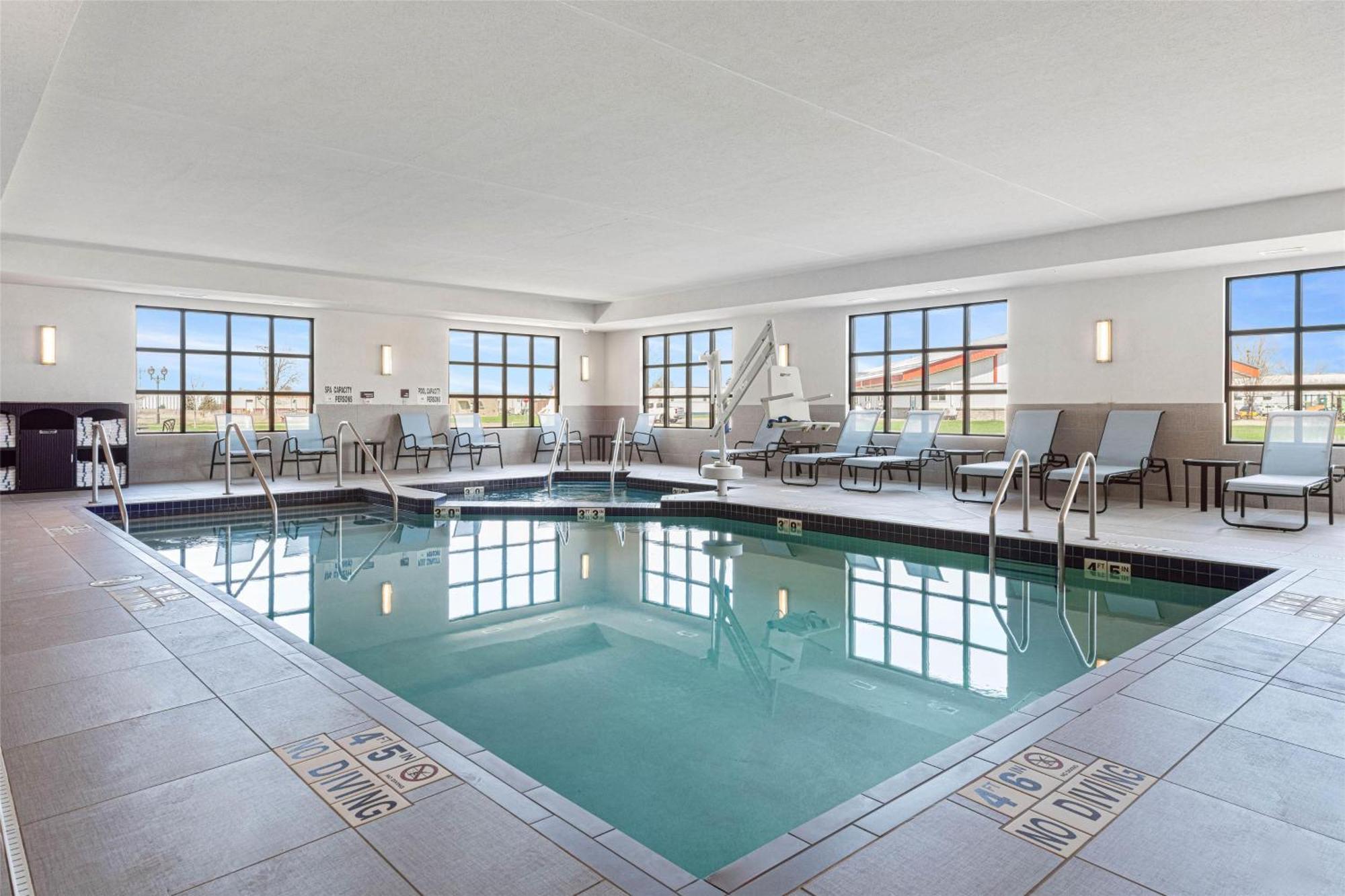 Best Western Plus New Richmond Inn & Suites Buitenkant foto